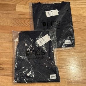 BRAND NEW Figs Scrubs Set